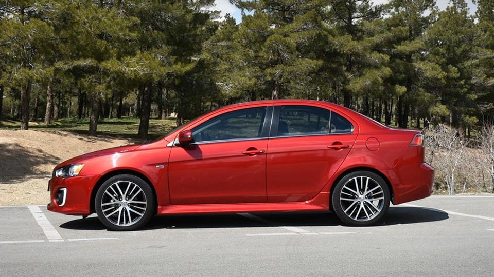 طراحی قدیمی میتسوبیشی لنسر